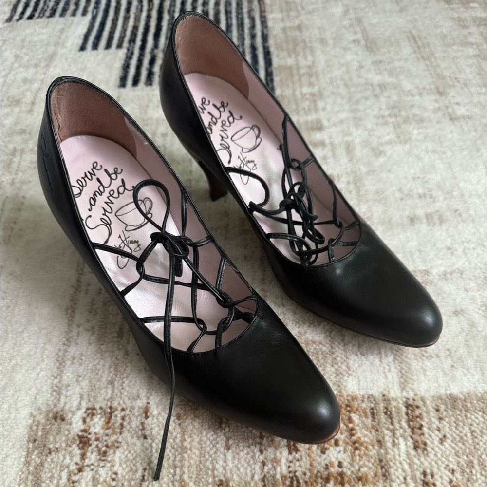 John Fluevog,  Darjeeling heels